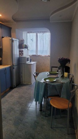 Здам дівчині окрему непрохідну кімнату в двокімнатній - Дарниця ПОХ - фото 1