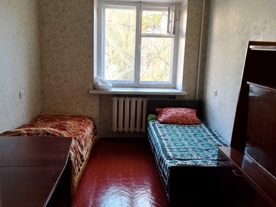 Здам кімнату біля метро. Для двох дівчат.Подол.