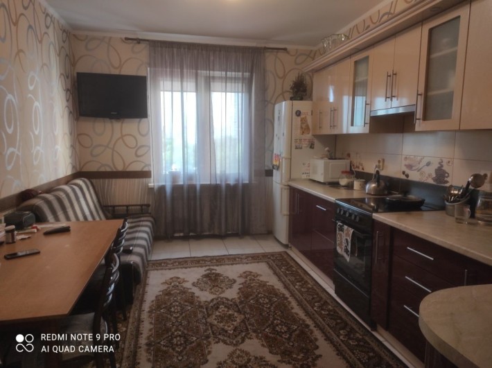 Позняки пр. Григоренко 12 для дівчини - фото 1