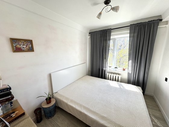 Продам 2-кімнатну квартиру з ремонтом та меблями, Дарницька площа, Соцмісто, Комфорт Таун, вул. Каун Київ