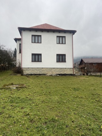 Котедж в центрі Яремче 240 м2 - фото 1