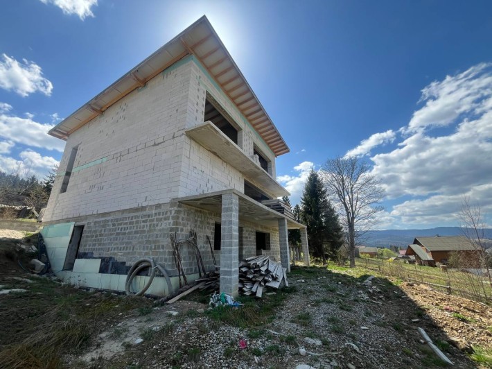 Продаж трьох будинків у Ворохті - фото 1