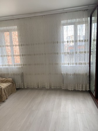 Здам частину будинку з паркомісцем в центрі - фото 1