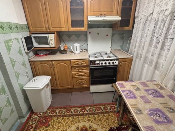 Здам 4 кімнатний будинок Хмельницький