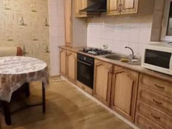 Здається частина будинку р-н вокзала Бровары