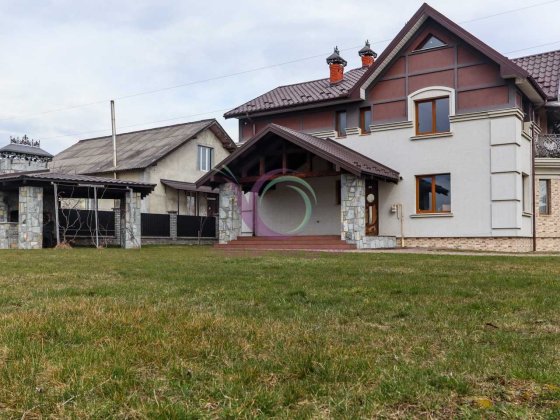 Оренда будинок, котедж, 2 поверха, 135 кв.м. 3 кімнати+кухня студія Ивано-Франковск