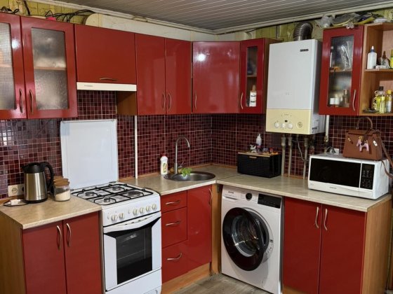 Полтава. Конкорд дом 2ком с кухней большой двором и гаражом. 15000 Полтава