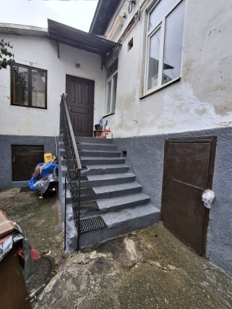 Будинок в центрі - фото 1