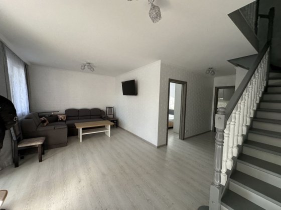 Здається в оренду таунхаус Черновцы