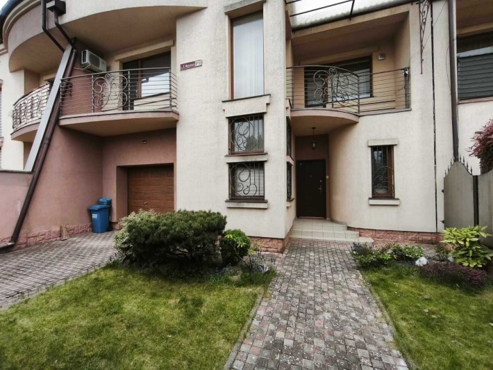 Здається в оренду котедж по вул. Івана Франка 1 Б Код: 46781 - фото 1