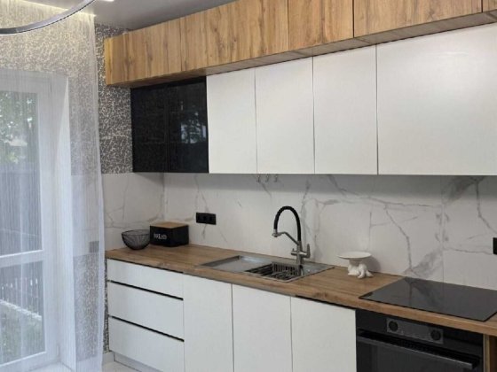 Довгострокова оренда таунхауса на вул. Житня