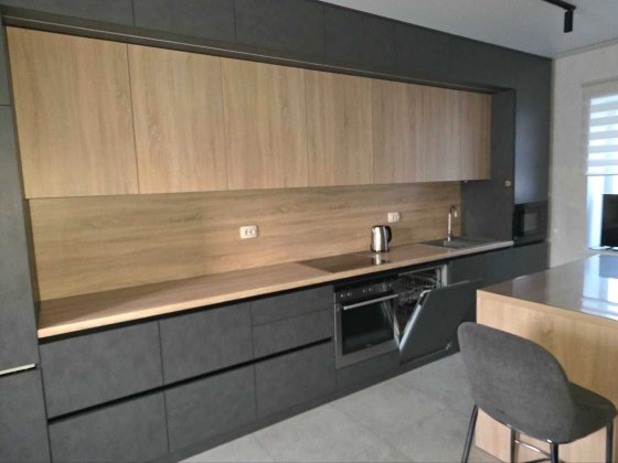 Окрема частина будинку, сучасний ремонт. 3 кім., 140 кв. Пирогово Винница