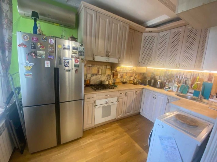 Здам частину будинку на два поверхи 65 м.кв. з ЄВРОРЕМОНТОМ. Центр міста - фото 1