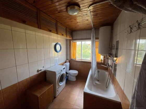 Здається будинок, Пирогів, Лауреатська вул. Киев