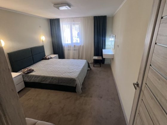 Ворзельська 14 Оренда Будинку Виноградар Retroville Киев