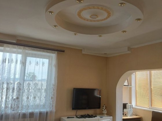 Сдам дом. ВХОДЯТ ВСЕ КОММУНАЛЬНЫЕ УСЛУГИ!! Днепр