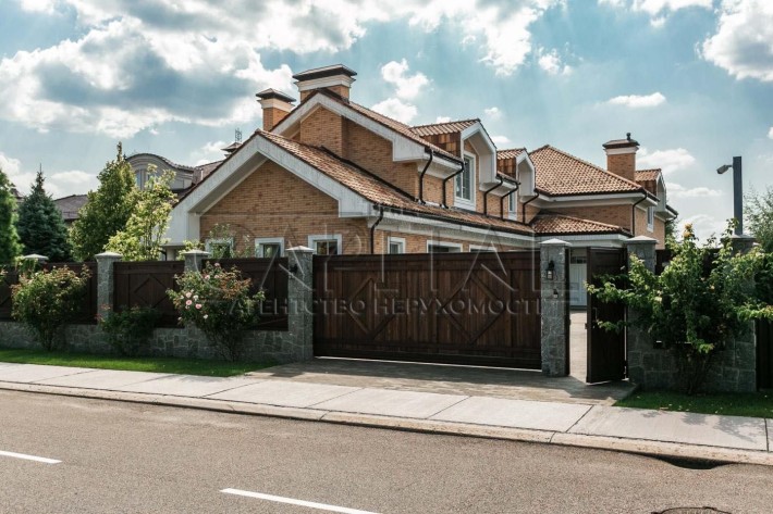 Аренда / Дом /Чапаевка КГ Коник - фото 1