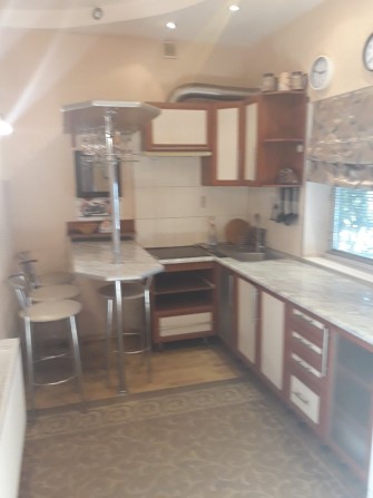 Сдаю 2 эт. дом район Площади Победы - фото 1