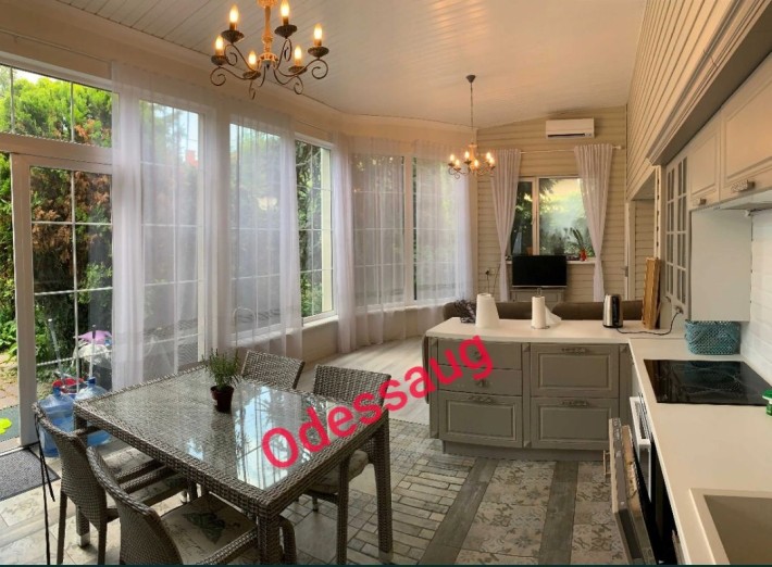 Сдам Милый стильный дом у моря на 9 ст Б.Фонтана 100м.  Красивейщий зеленый участок круглый год, - фото 1