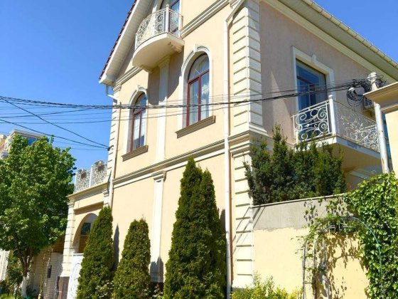 Аренда дома Французский бульвар, 300 м², подвал, гараж 2 авто, бассейн Одеса