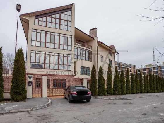 Оренда Окремого будинку під офіс/ 1200м2/ Центр/ Контрактова площа/ паркінг під 25 машин/ є відео /А Київ