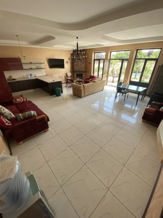 Сдам дом 350 м ,5 к + кухня студия 60 м,гараж 2 авто, ремонт, мебель, - фото 1