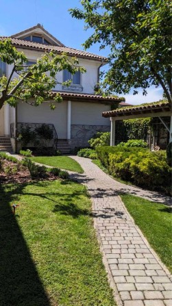 Аренда дома на Вильямса.Рядом море.Есть генератор и укрытие в доме - фото 1