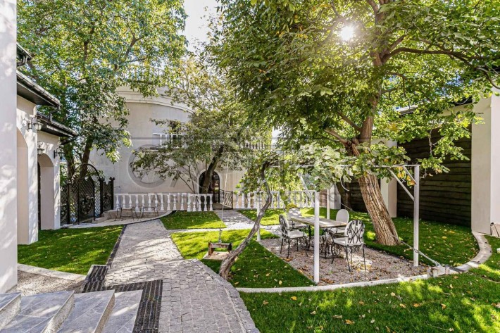 Оренда будинку на Печерську з видом на Батьківщину-Мати | 600 м² - фото 1