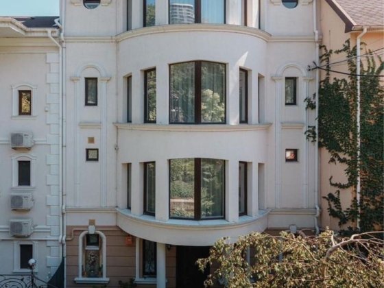 Стильный автономный дом в яхт клубе у моря Одесса