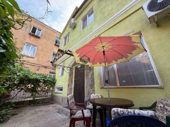 Сдам дом в самом центре Маяковского/Гор сад Дерибасовскся 4 комнаты/160м2 место под авто Одеса