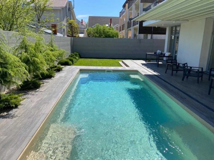 Стильный современный дом с бассейном | Совиньон - фото 1