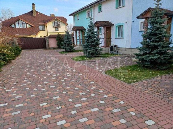 Оренда Тенхаус Дарницький район Киев