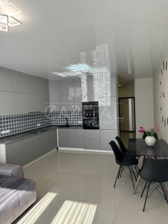 Оренда Тенхаус Дарницький район, вул Завальна - фото 1