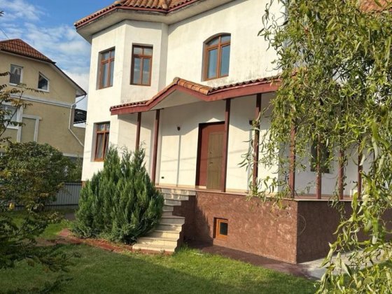 Здається будинок на Петропавлівській борщагівці Петропавловская Борщаговка