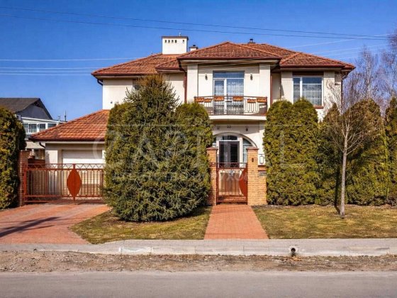 Оренда / Будинок / 460 м2 / Петропавлівська Борщагівка / вул. Райдужна, 33 Петропавловская Борщаговка