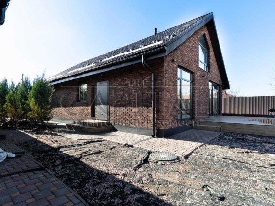 Здається розкішний еко-дуплекс на вулиці Польова 120 кв.м. з ділянкою 4 сотки Святопетрівське Святопетрівське