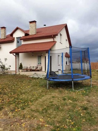 Сдам дом с.Гуровщина«Добропарк».Беседка,мангал,камин,гараж - фото 1