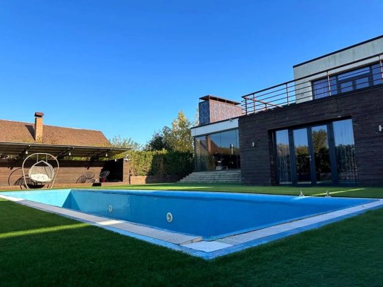 Сдам дом Плюти Козин с выходом на воду Плюты