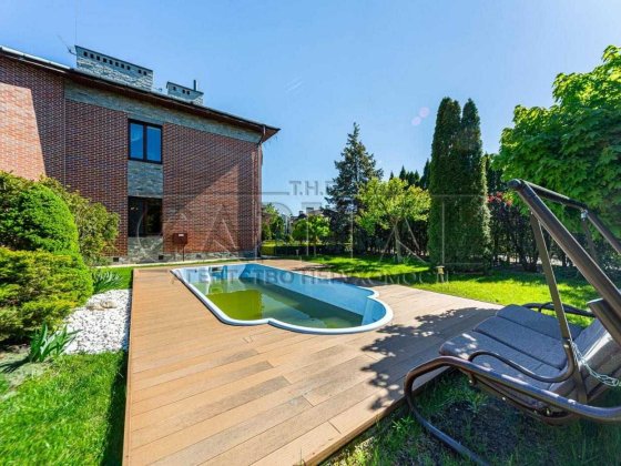 Оренда / Будинок / 441 м2 / Романків / КМ "Сонячна долина" / вул. Лісова Романков