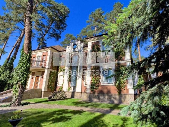 Оренда 5к будинку в англійському стилі, Романків, Генератор Романков