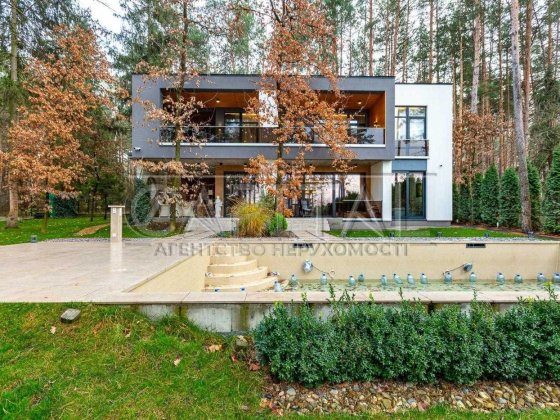 Здається в оренду садиба з басейном в елітному передмісті Києва Тарасовка