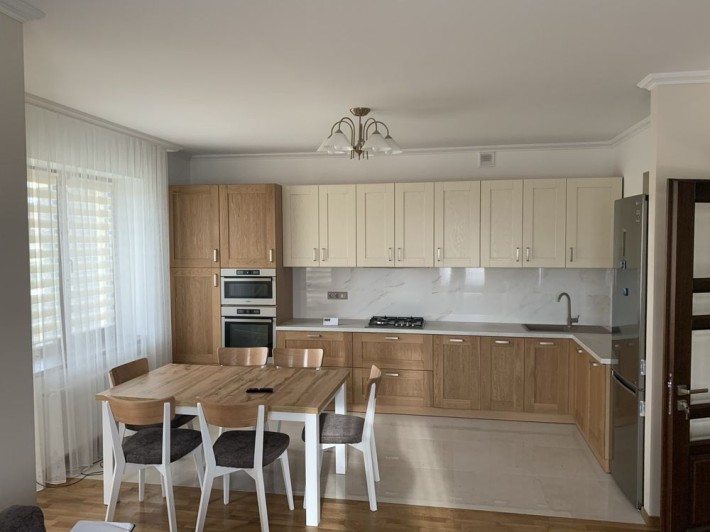 Оренда котеджу в Зимній Воді (біля Львова) - фото 1