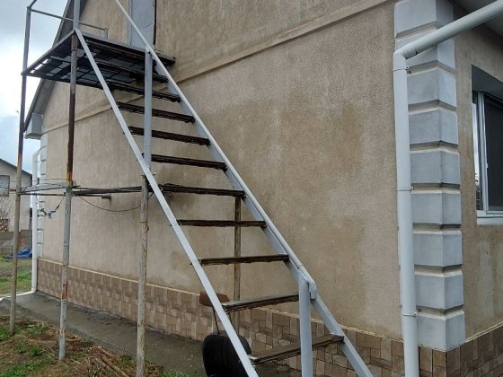 Сдам свой мансардный этаж долгосрочно Світле