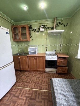 Сдам КРУПНОГАБАРИТНУЮ 1 комнатную квартиру на левом берегу - фото 1