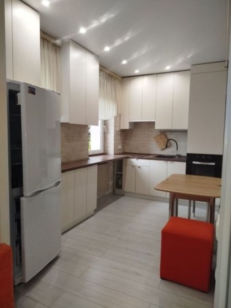 Сдам 1-2х к комнатную кв-ру  12000 Центр - фото 1