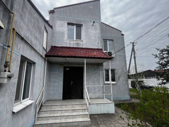 2 поверхова квартира у катеджному містечку на Голубих озерах Каменское