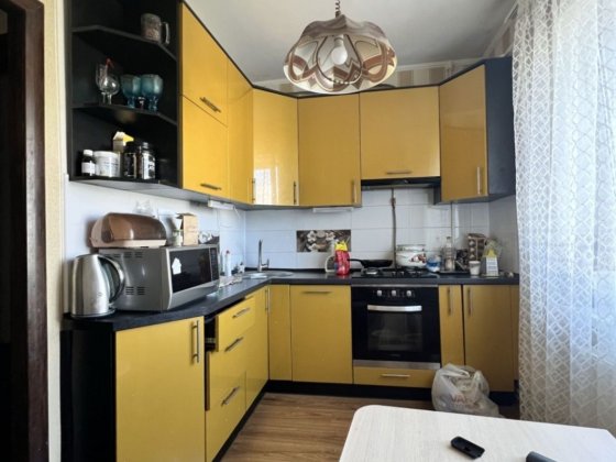 Сдам 2-3х к комн комнатную кв-ру 15000 Левый берег Кам'янське