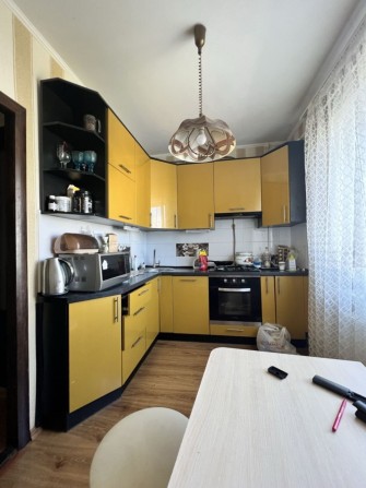 Сдам 2-3х к комн комнатную кв-ру 15000 Левый берег - фото 1