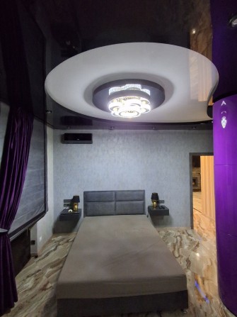 Сдам мега шикарную 2к квартиру в  центре города - фото 1