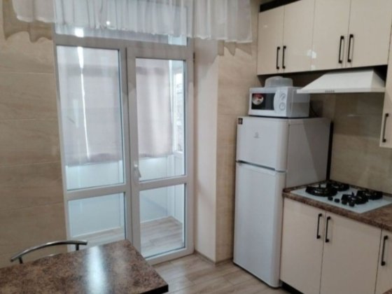 Сдам 1-2х к комн комнатную кв-ру 12000  АГО.  Центр Кам'янське